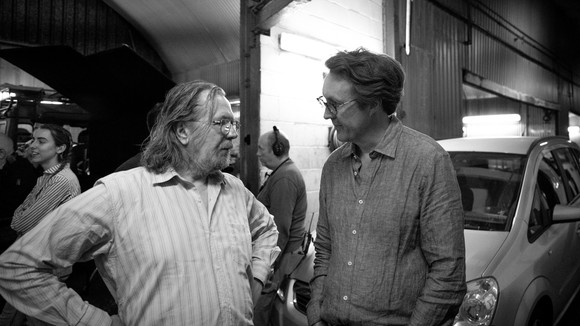 Gary Oldman und Will Smith am Set von »Slow Horses«. © Apple/Jack English