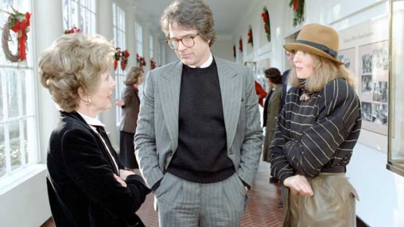 Nancy Reagan mit Warren Beatty und Diane Keaton bei einer Vorstellung von »Reds«; Family Theater of the White House. Foto: White House Photo Office (1981)