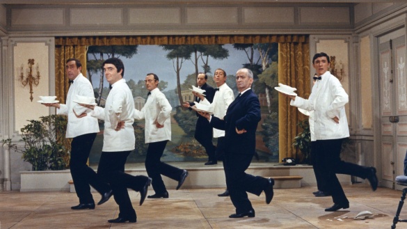 Louis de Funès in »Scharfe Kurven für Madame« (Le grand restaurant, 1966)