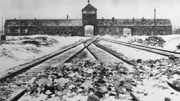 © Auschwitz-Birkenau, State Museum Archives / courtesy Schirmer/Mosel
